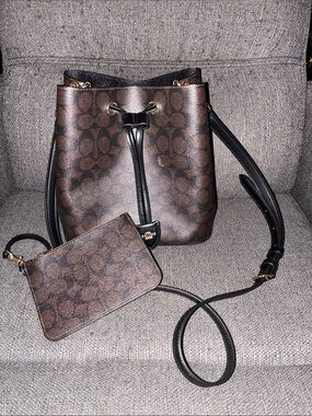Coach Brown Signature Drawstring Rowan Bucket Crossbody with Pouch